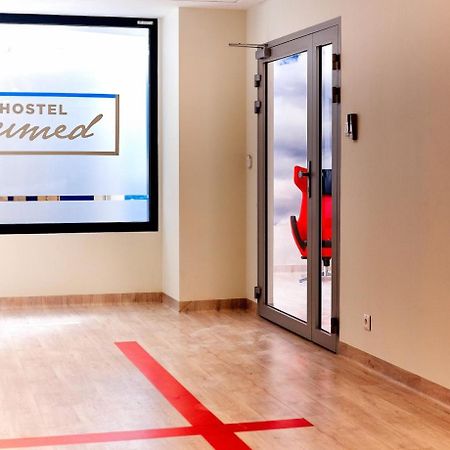 לודז' Hostel Umed מראה חיצוני תמונה