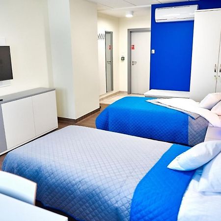 לודז' Hostel Umed מראה חיצוני תמונה